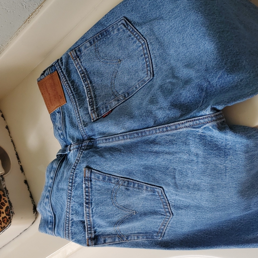 Never worn Levi's 501